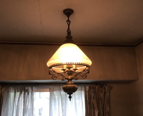 大正ロマンを醸し出すのアンティーク照明