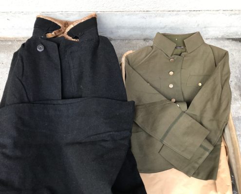 戦時中の軍服とコート