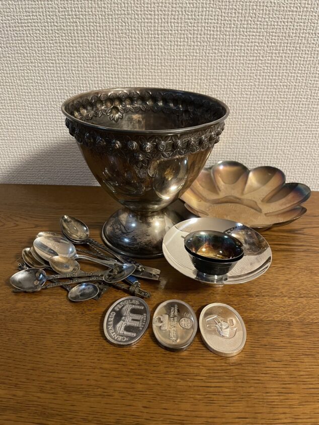 東京都練馬区石神井でまとめて査定した銀製スプーンや銀器類一式の買取事例写真